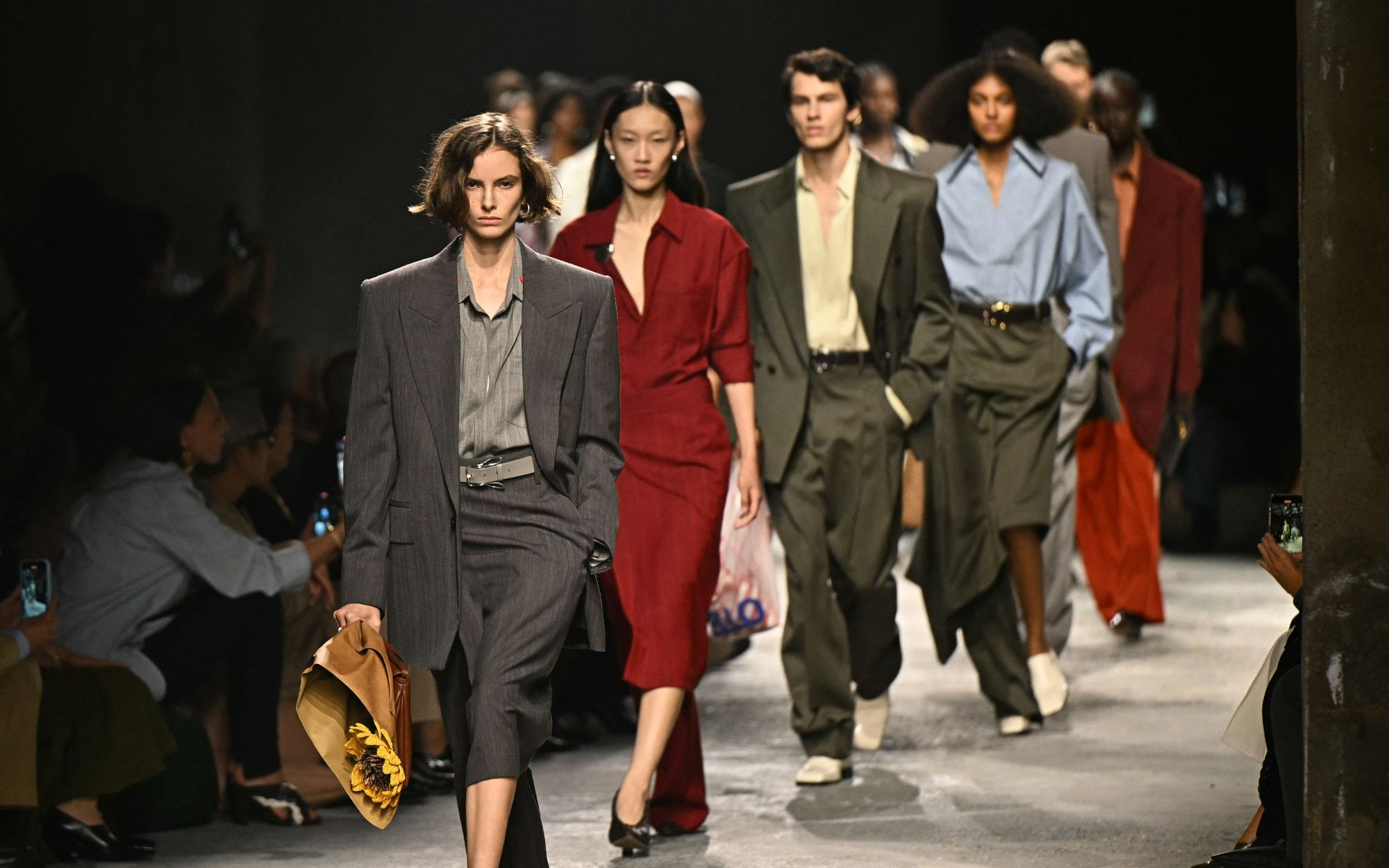 Слайд 2 - про моду и такое